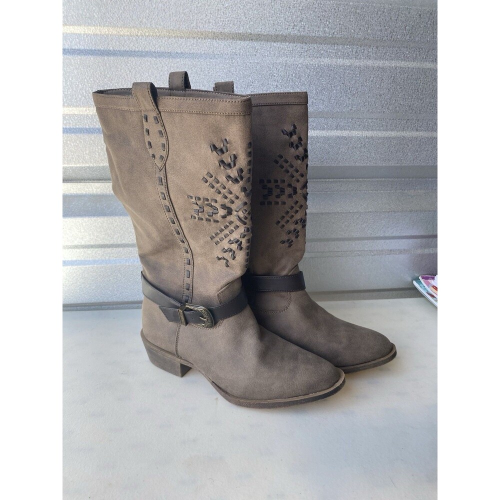 Maurices Womens Size 8 Boots Mid Calf Taupe Brown Faux Suede Buckle Embroidered